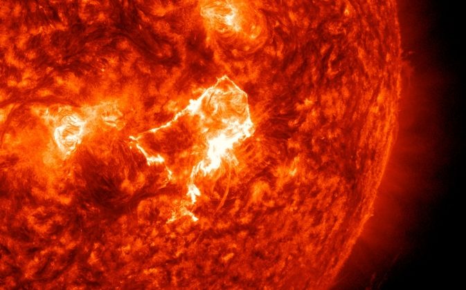 Solar Flare Today 2014: NASA Releases Image of Solar Flare on April 18 ...