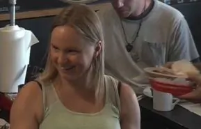 ‘Prank It Forward’ Joke Gives Waitress an Amazing Day