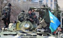 Ukraine Government Moves to Take Back Seized Buildings