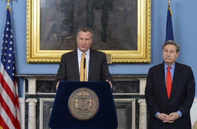 Mayor Bill de Blasio and Carl Weisbrod at a press conference in City Hall in New York on February 7, 2014. (Rob Bennett/Mayor's Office)