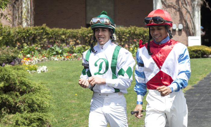 Kentucky Derby competitors Irad Ortiz (L) and his brother Jose Ortiz at Belmont Park Racetrack, New York, May 1, 2014. (Samira Bouaou/Epoch Times)