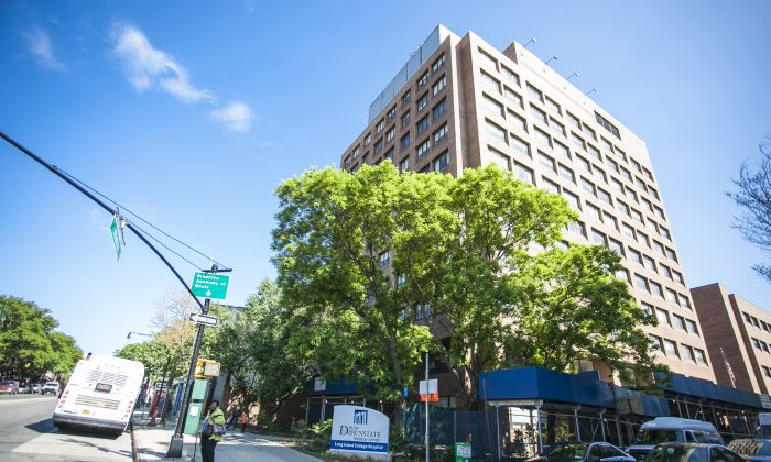 The exterior of Long Island College Hospital in Cobble Hill, Brooklyn, on May 29. It has closed most of its facilities and is currently only accepting emergency patients. (Samira Bouaou/Epoch Times)