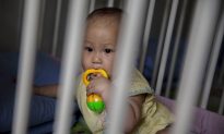 China Decides to End One-Child Policy, Allow 2 Children