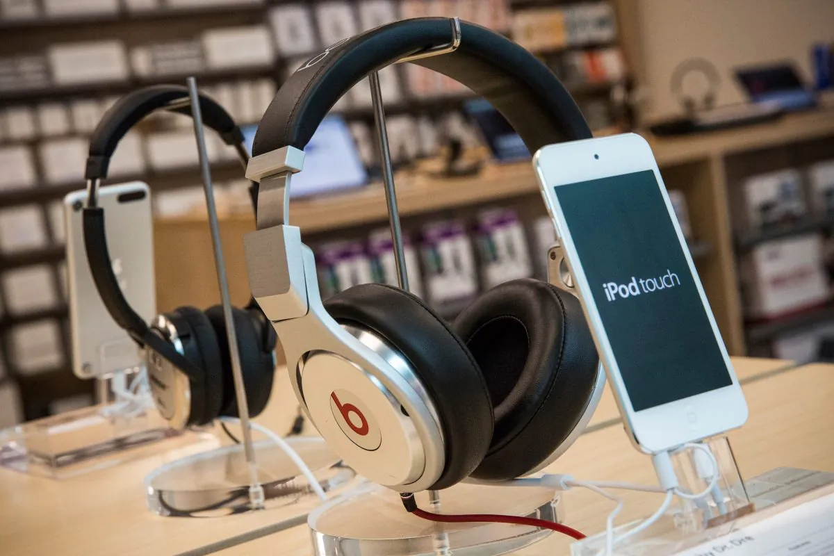 Apple Purchases Beats Headphones. (Andrew Burton/Getty Images)