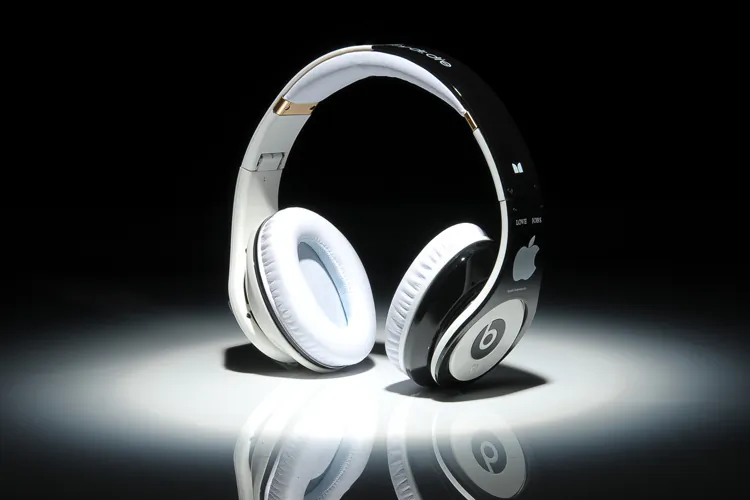 (Beats Apple)