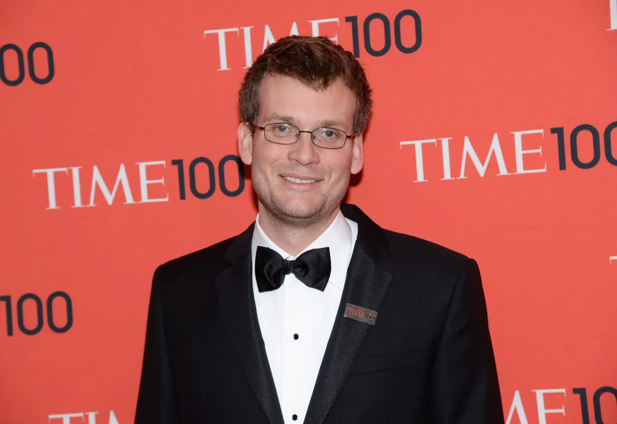 Author John Green arrives at the 2014 TIME 100 Gala held at Frederick P. Rose Hall, Jazz at Lincoln Center on Tuesday, April 29, 2014 in New York. (Photo by Evan Agostini/Invision/AP)