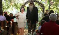 ‘Duck Dynasty’ Phil Robertson’s Wife, Miss Kay, Explains Why She Didn’t Leave Him After He Cheated and Abused