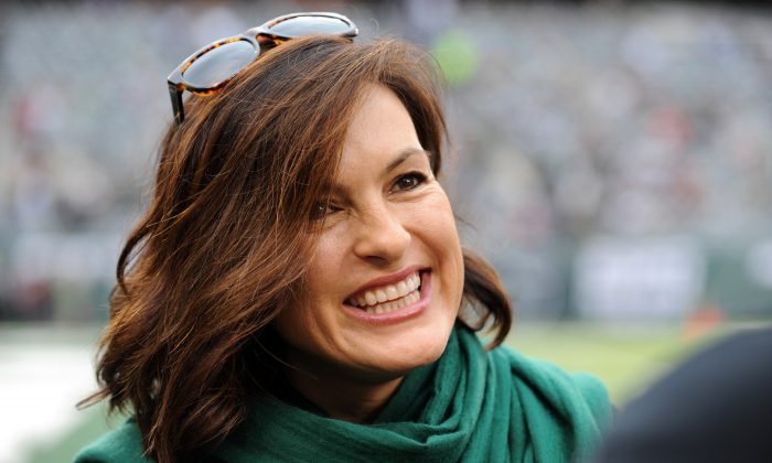 ‘Law & Order: SUV’ Star Mariska Hargitay Aids Prosecutor With Rape Backlog Investigation