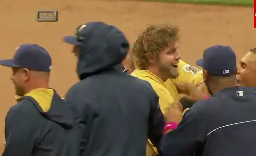 Brewers Stun Yankees For Walk-Off Win