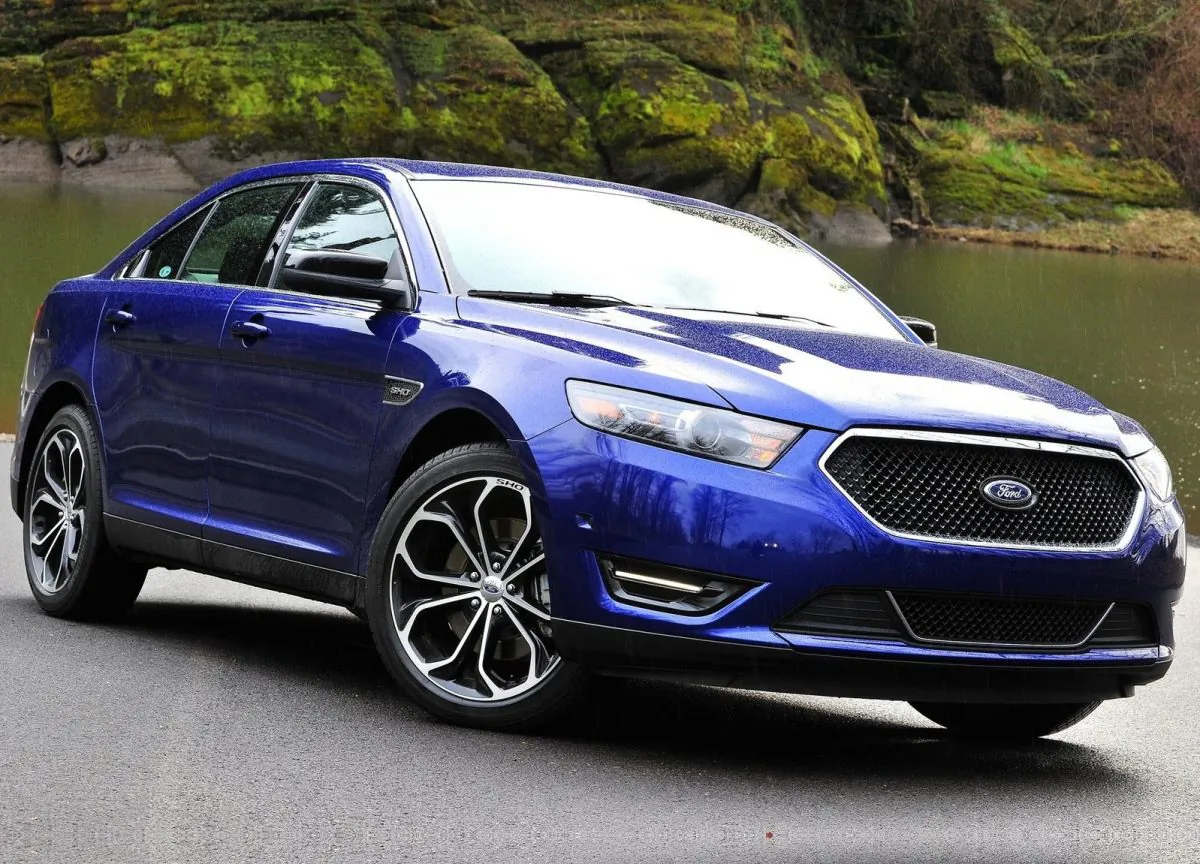 2014 Ford Taurus SHO (Courtesy of NetCarShow.com)