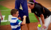 Hearing Impaired Pitcher Connects with Hearing Impaired Fan