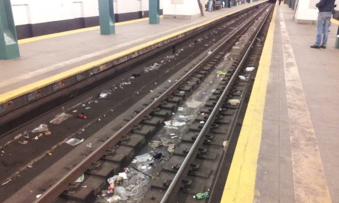 The NYC subway system has a big problem with litter on the subway tracks