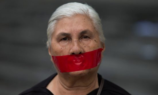 Venezuela National Guard Breaks Up Protesters’ Camps (+Video)