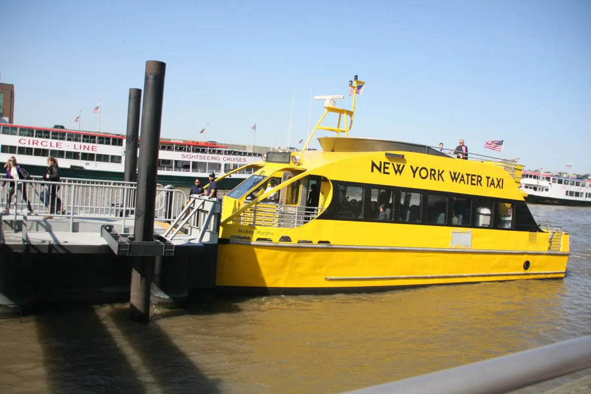 This 64-seat New York Water Taxi takes its first trip to the World Financial Center on Monday to kick off its commuter service on the Hudson River. (Stephenie Wang/Epoch Times)