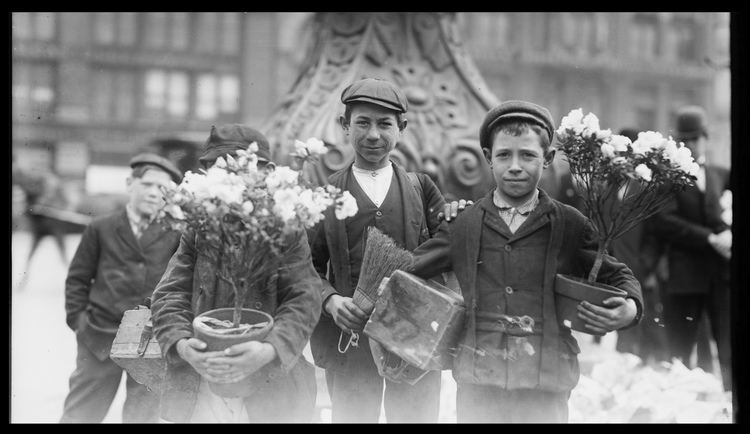 Boys buying Easter flowers in Union Square, New York City, 1908.