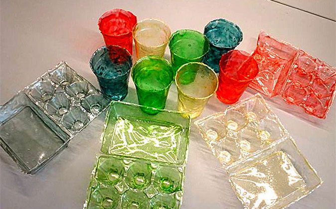 Turning shrimp shells into plastic: Harvard's Wyss Institute comes up with fully degradable bioplastic. (Courtesy of Wyss Institute)