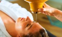 What is Ayurveda Massage? (Video)