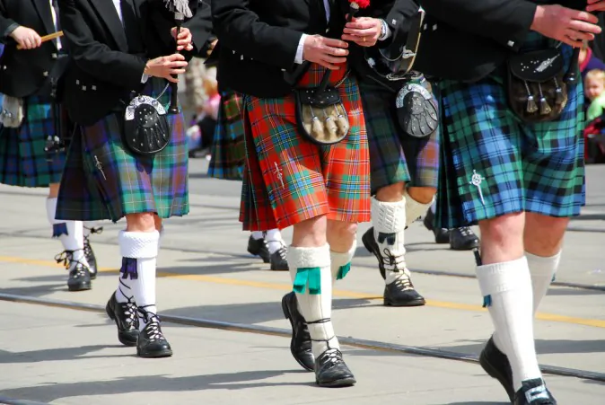 Scottish researchers found that being overweight or underweight reduced male fertility. (Shutterstock*)