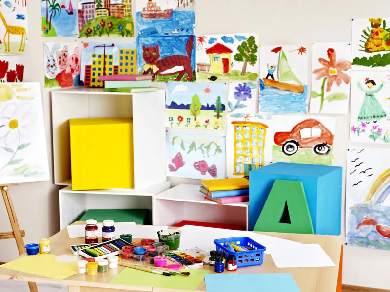 "I would suggest that instead of removing all decorations, teachers should consider whether some of their visual displays may be distracting to young children," says Anna V. Fisher. (Shutterstock*)