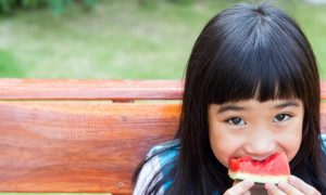 Little Kids Eat Healthier Snacks Than Teens