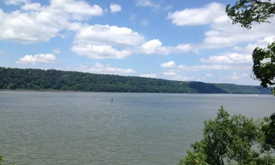 Mayor Renews Effort to Keep Englewood Cliffs Residents in The Dark