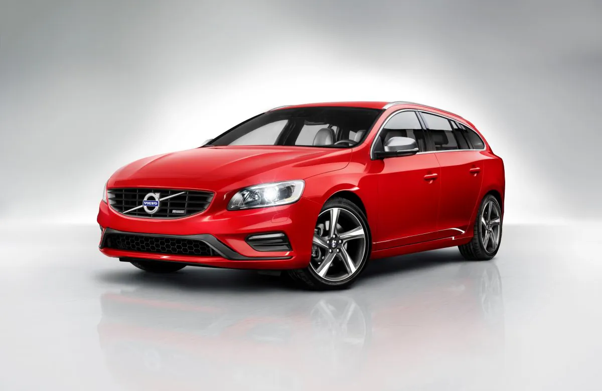 2015 Volvo V60 T5 (Courtesy of Volvo)