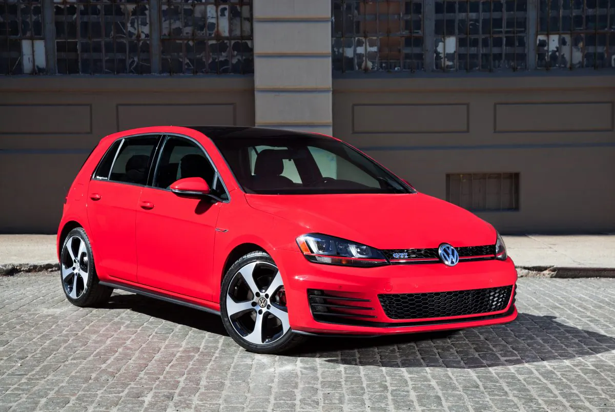 2015 Volkswagen Golf GTI (Courtesy of Volkswagen)