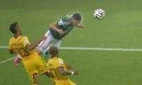 Mexico vs Cameroon Highlights, Scores: Peralta Bags Goal, Giovanni dos Santos Goals Disallowed in Mexico’s 1-0 Win Over Cameroon (+Video)
