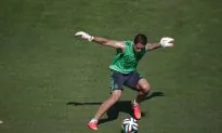 Javier Hernandez News: ‘Chicharito’ to Start Mexico-Cameroon World Cup Match on the Bench