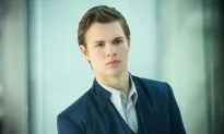 Ansel Elgort in Paris With Girlfriend Violetta Komyshan Taking Selfies With Fans (Pictures)
