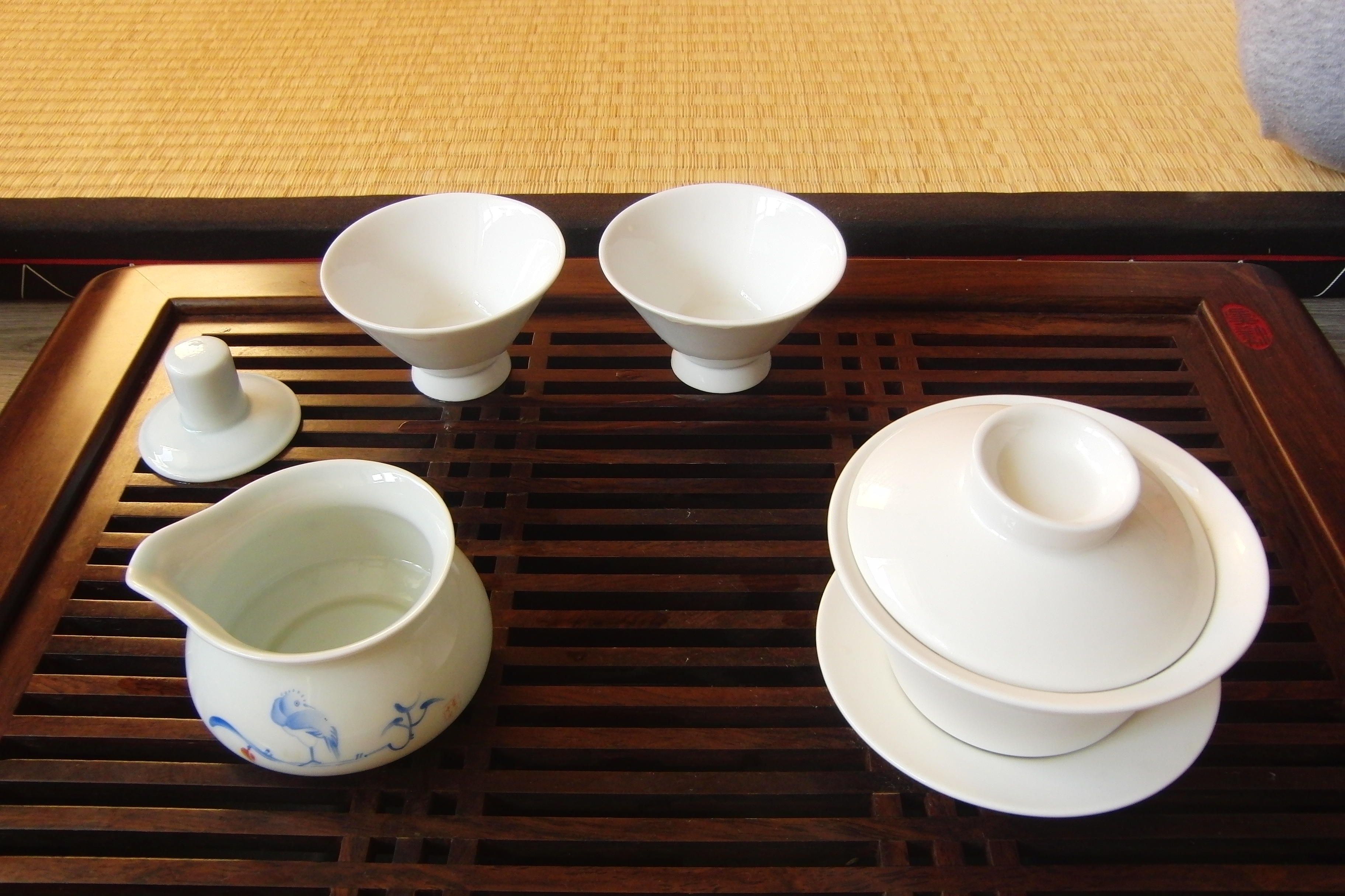 Gaiwan (Lidded Bowl) Tea Brewing
