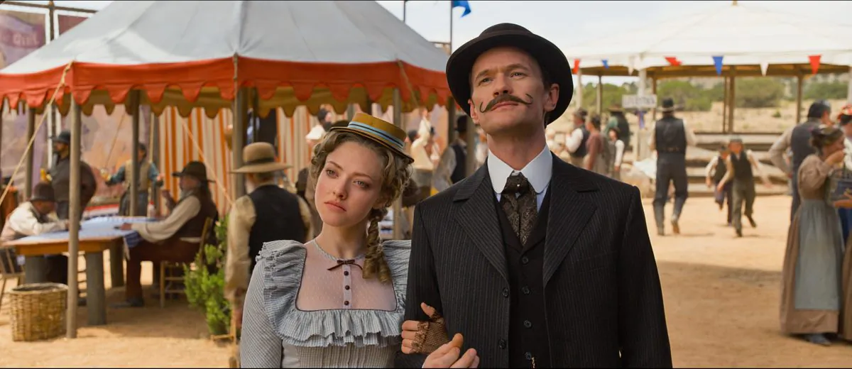 Amanda Seyfried and Neil Patrick Harris as Louise and Foy. (Universal Pictures)