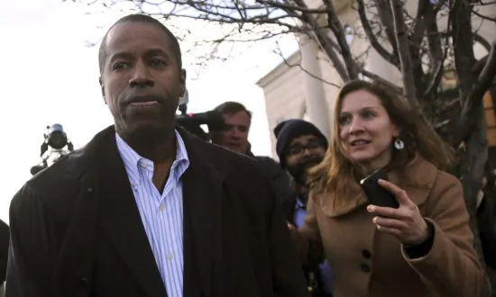 Corruption Jury to Hear Senator’s Entrapment Claim