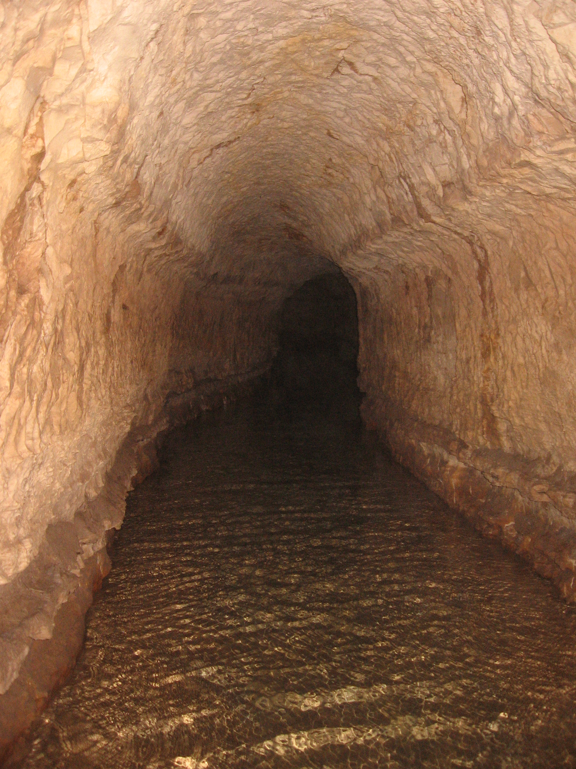 Qanat Firaun