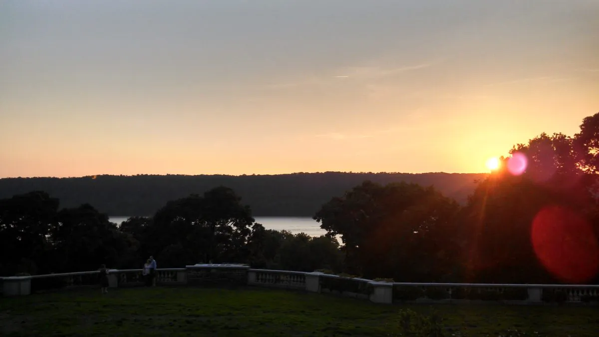 Sunset over the Palisades with a view of the Hudson from Wave Hill Park   c.hoernlein