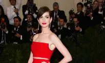Anne Hathaway and Robert De Niro Start Shooting ‘The Intern’ in NYC