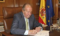 King of Spain Juan Carlos Abdicates after 40 Year on Throne (Video)