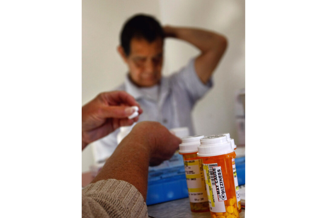 Nursing homes using anti-psychotic drugs to make seniors easier to manage may be risking their wards' health, warns Nicole Bernier. (John Moore/Getty Images)