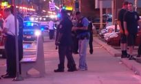 2 Teens Badly Injured in Chicago Laundromat Shooting (Video)