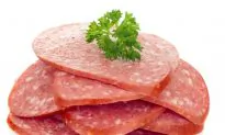 6 Foods That Increase or Decrease Your Risk of Cancer