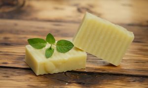 DIY Cleaning Products (Infographic) 