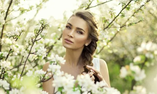 Braid It Out: Feminine Look for This Summer