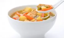 5 Reasons to Add Bone Broth to Your Diet