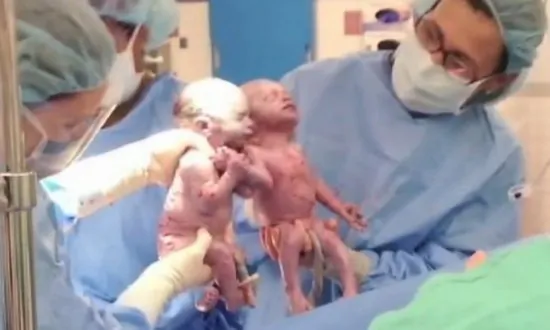 Special Gift for Father’s Day: Mono Mono Twins to Head Home (Video)