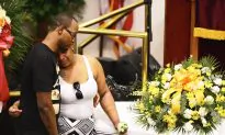 Was a NYC citizen Choked to Death by the Police While NYC Paramedics Stood By?