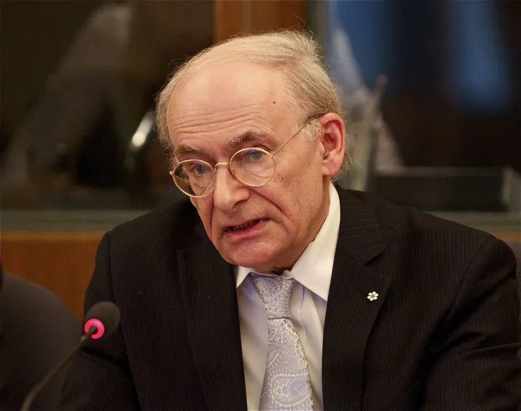 File photo of David Matas. The Winnipeg-based international human rights lawyer won the Carthage International Award in the category of Peace and Defence of Human Rights on July 10, 2014. (Matthew Little/Epoch Times)