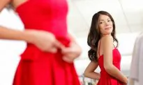 Women Dressed in Red Are Seen as a Threat by Other Women – Plus 6 Other Surprising Ways Colors Affect Moods