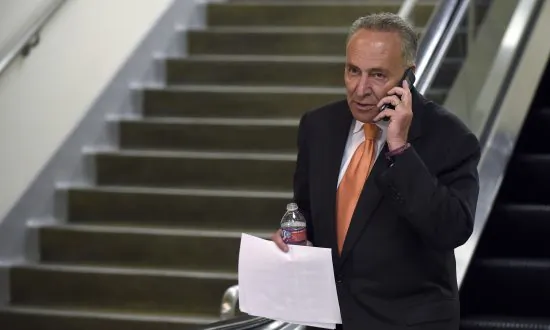 Senators Propose Plan to Cut Pet Drug Costs
