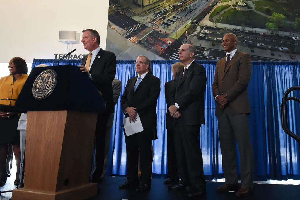 Mayor Bill de Blasio at the Bronx Museum of the Arts, July 1, 2014. (Ed Reed/Mayor's Office)
