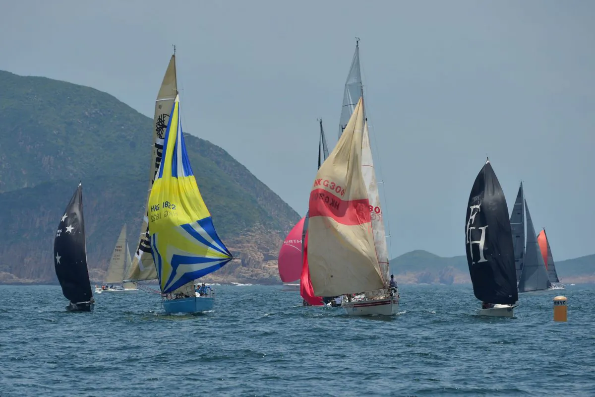 Boats close in on the Leeward Mark during the first geometric race on Day-4 of the Hebe Haven Quest Yachting Typhoon Series 2014 on Sunday July 20, 2014. (Bill Cox/Epoch Times)